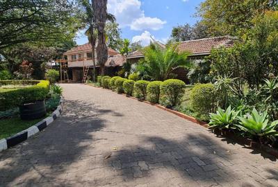 4 Bed House with En Suite at Lavington