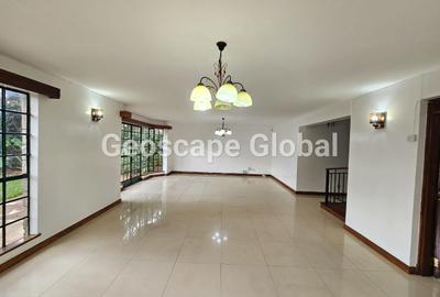 5 Bed Townhouse with En Suite in Spring Valley