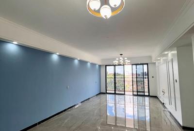 3 Bed Apartment with En Suite in Lavington - 2