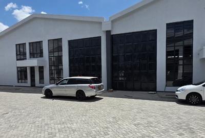 3,500 ft² Warehouse with Parking in Eastern ByPass - 2