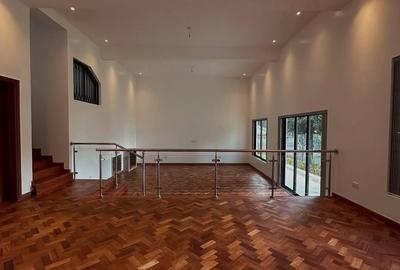 5 Bed House with En Suite in Loresho