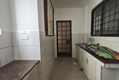 3 Bed Apartment with En Suite in Parklands - 4