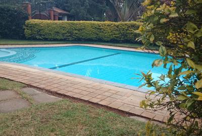 5 Bed Townhouse with En Suite in Lavington