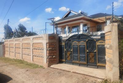 4 Bed House with En Suite in Ngong