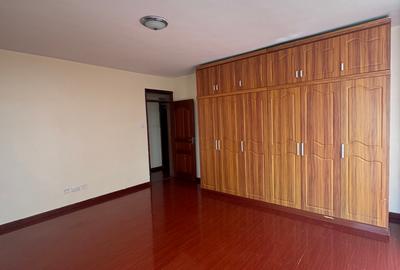 2 Bed Apartment with En Suite at Kilimani - 4