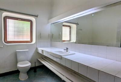 3 Bed House with En Suite at Greenwood - 4