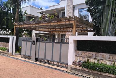 4 Bed House with En Suite at Eastern Bypass - 4