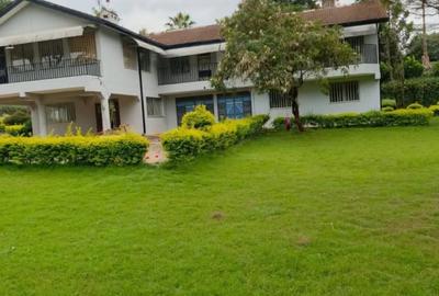 4 Bed House with En Suite in Nyari - 2