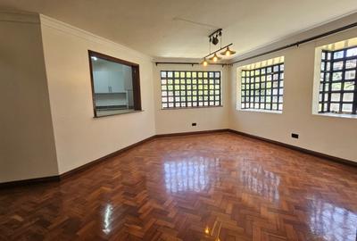 4 Bed House with En Suite in Lavington - 4