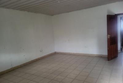 3 Bed House with En Suite in Joska
