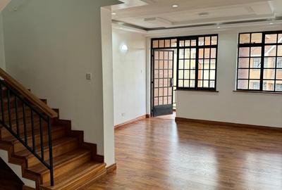 4 Bed Apartment with En Suite in Kiambu Road - 4