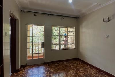 4 Bed Townhouse with En Suite in Lavington - 3