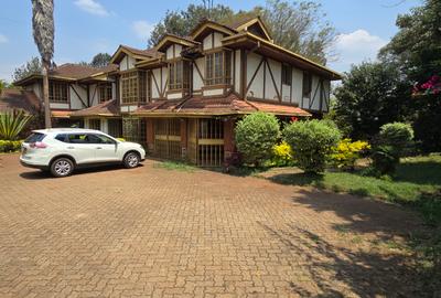 5 Bed House with En Suite at Runda Road - 3