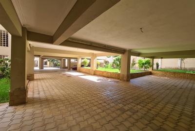 3 Bed Apartment with En Suite in Nyali Area