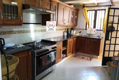 4 Bed Townhouse with En Suite in Runda - 3