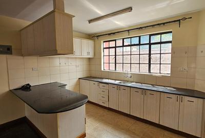 2 Bed Apartment with En Suite at Lavington