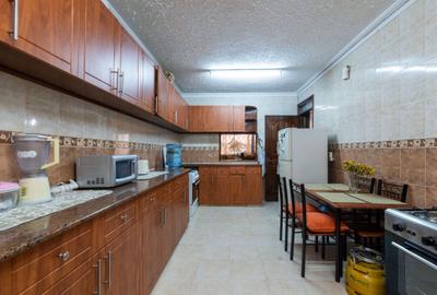 4 Bed Townhouse with En Suite in Kileleshwa