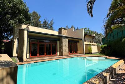 4 Bed Villa with En Suite in Runda