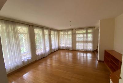 4 Bed Townhouse with En Suite in Runda - 2