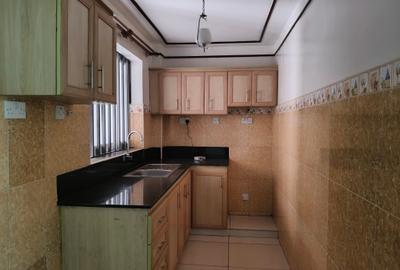 1 Bed Apartment with En Suite at School Lane - 2