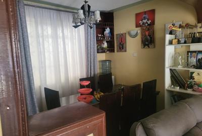 4 Bed Townhouse with En Suite at Donholm Road - 2