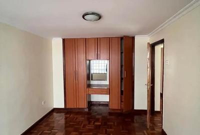 4 Bed Townhouse with En Suite in Kileleshwa - 4