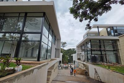 6 Bed Villa with En Suite at Lavington