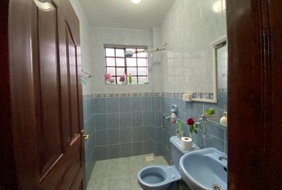3 Bed Apartment with En Suite in Nyari