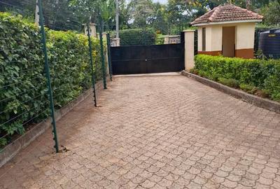 4 Bed House with En Suite at Runda