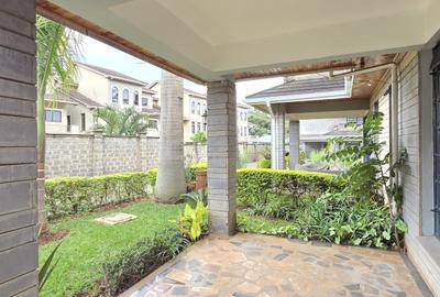 5 Bed Townhouse with En Suite at Convent Drive - 2