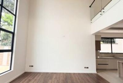 5 Bed Villa with En Suite in Lavington - 3