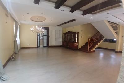 4 Bed House with En Suite in Karen - 2