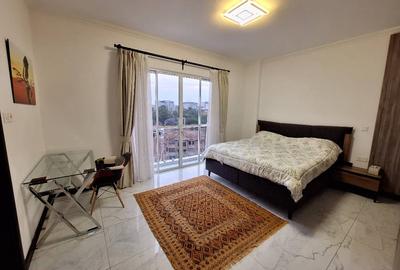 Furnished 2 Bed Apartment with En Suite at Brookside Drive