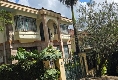 4 Bed Townhouse with En Suite at Brookside Garden