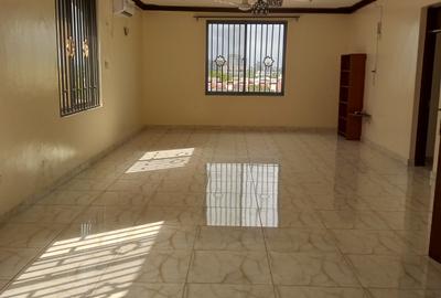 Serviced 3 Bed Apartment with En Suite at Beach Road