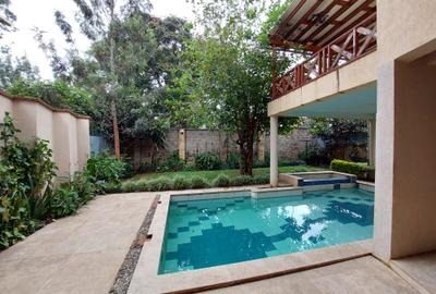 5 Bed Townhouse with En Suite at Convent Drive - 2