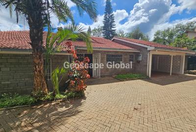 5 Bed House with En Suite in Gigiri