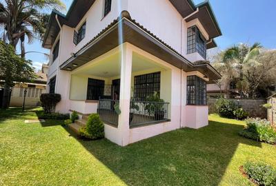 4 Bed Townhouse with En Suite at Lavington Green