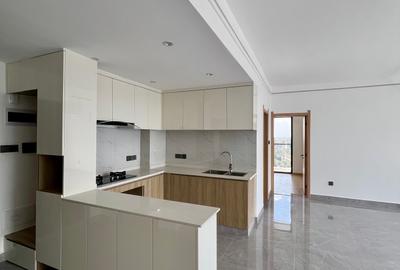 2 Bed Apartment with En Suite in Lavington