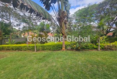 5 Bed House with En Suite in Runda