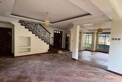 4 Bed Townhouse with En Suite in Lavington - 4