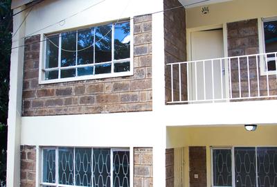 4 Bed Townhouse with En Suite at Rapta Road - 2