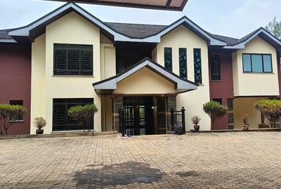 4 Bed House with En Suite at Runda