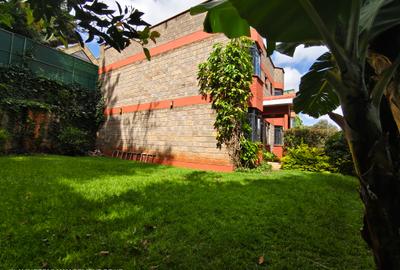 4 Bed Townhouse with En Suite at Lavington Green