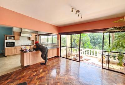 2 Bed House with En Suite in Nyari - 2