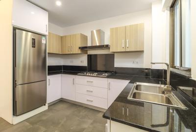 4 Bed Apartment with En Suite in Kileleshwa - 4