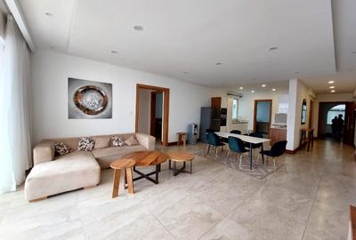 Furnished 2 Bed Apartment with En Suite at City Park Drive - 4