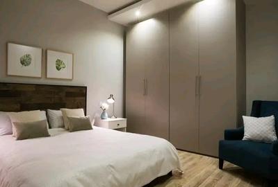 4 Bed Apartment with En Suite in Riverside - 4