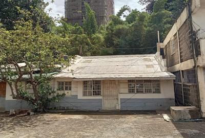 Land in Westlands Area