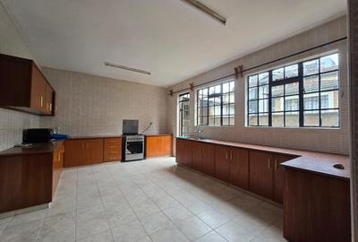 4 Bed Townhouse with En Suite in Lavington - 3